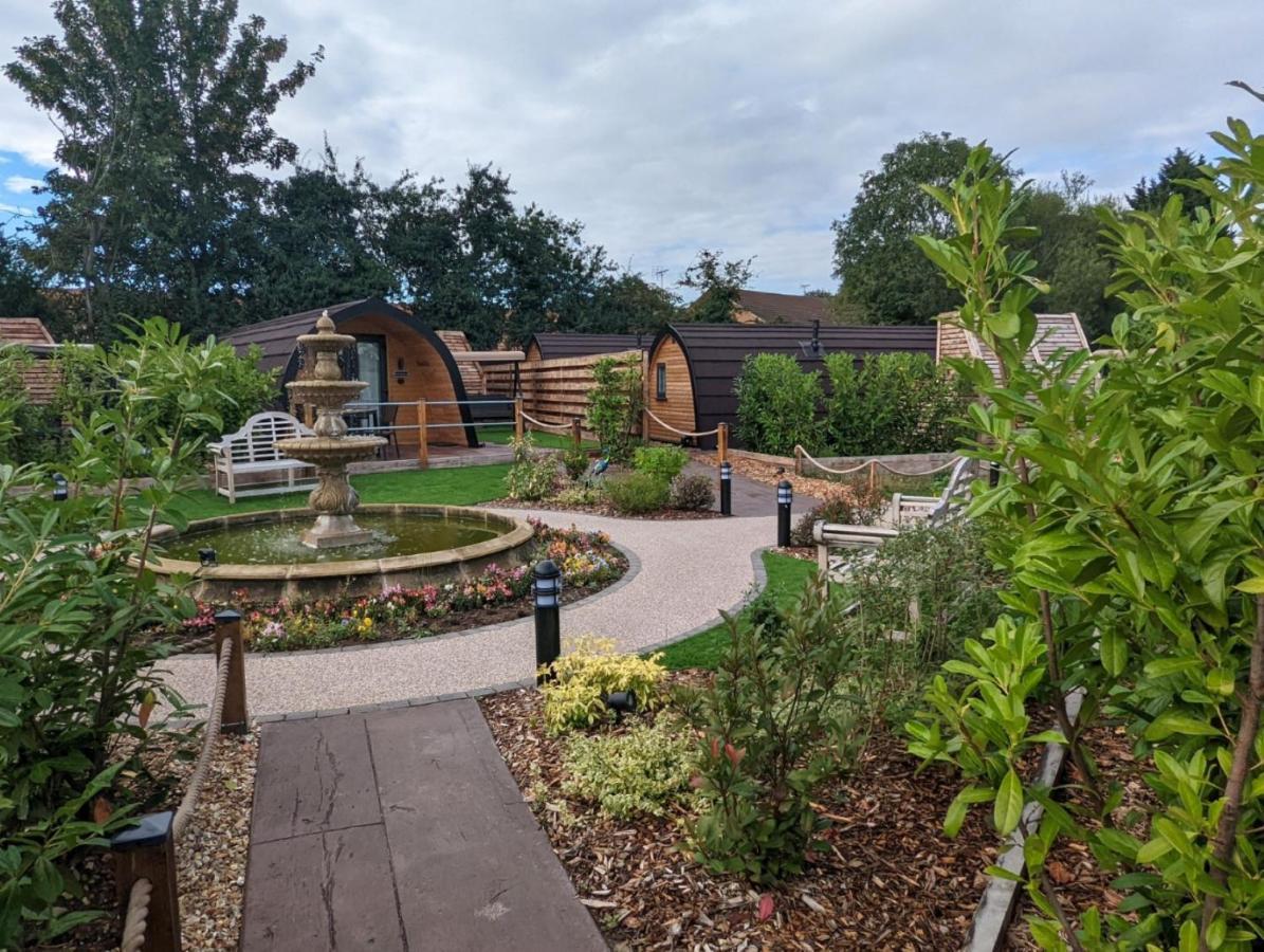 Chalet Peacock Glamping