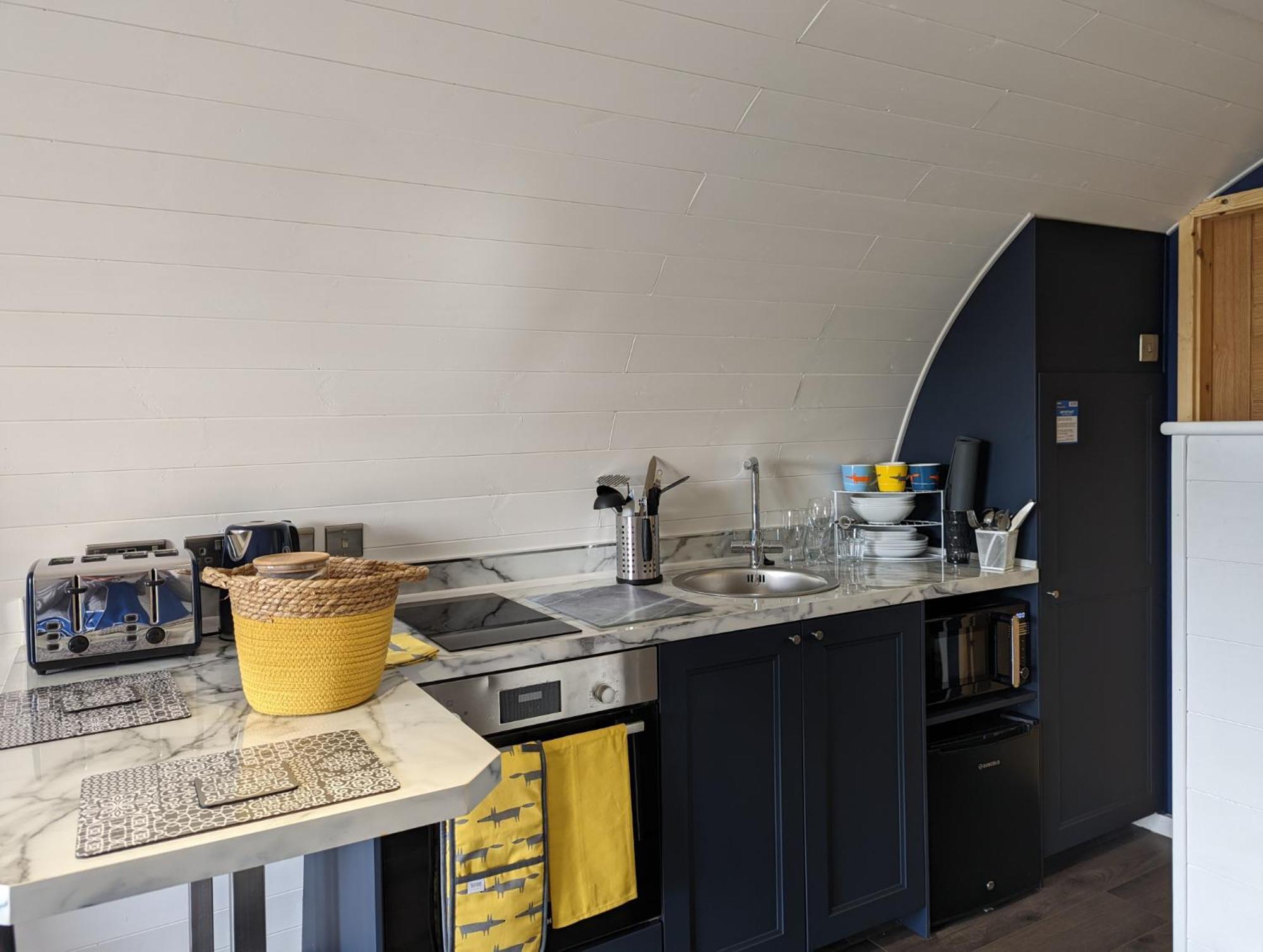 Peacock Glamping * Nottingham